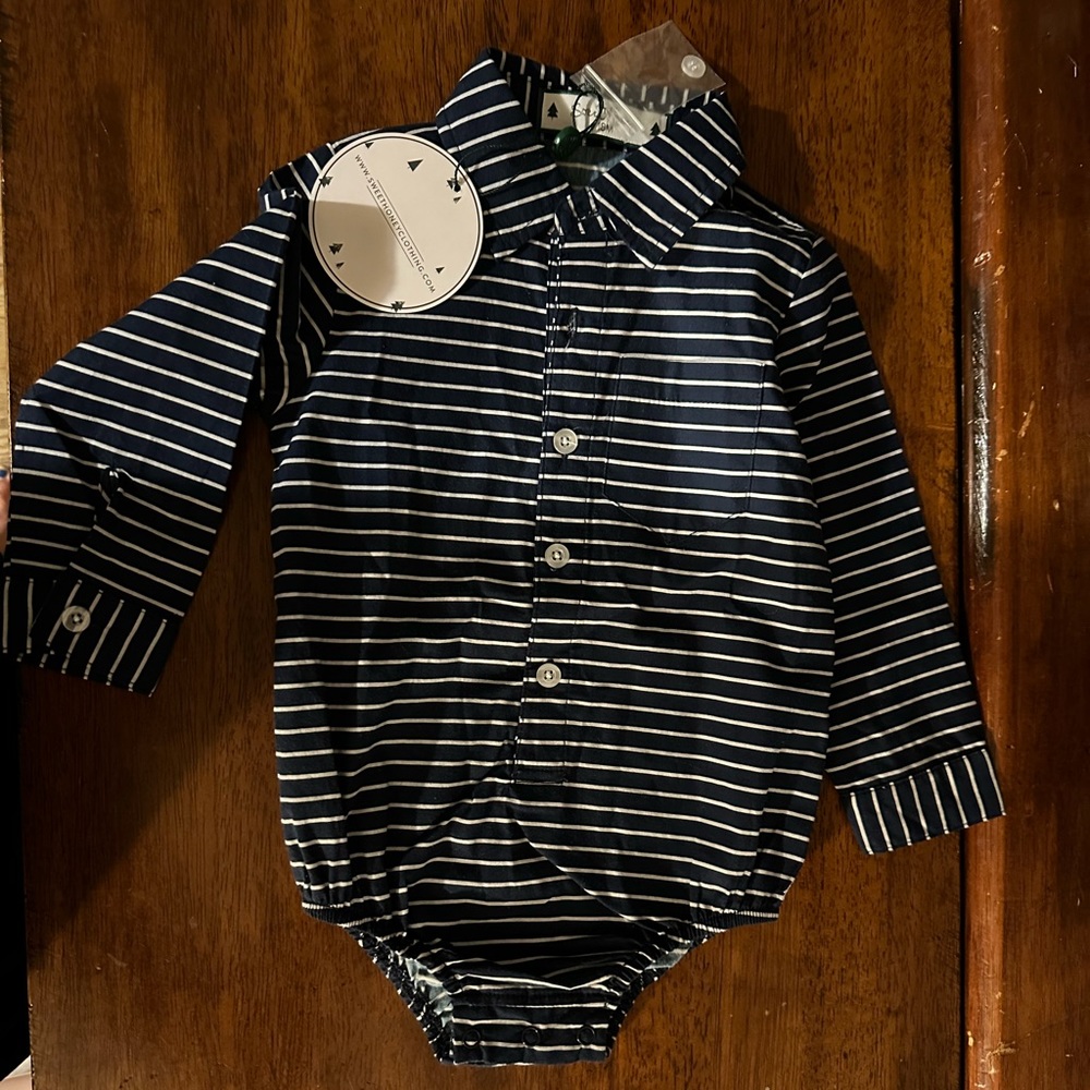 NWT button down onesie